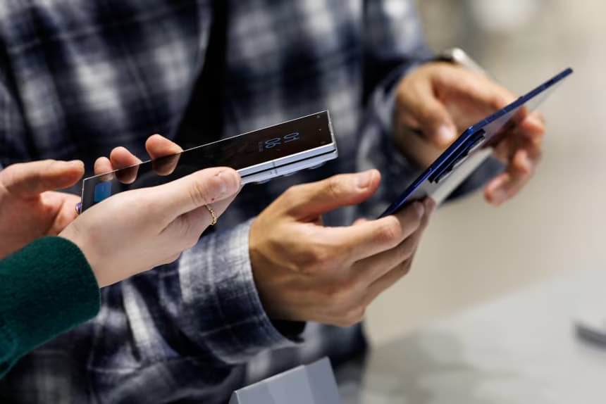 Egypt implements new measures to greatly improve mobile phone user data governance