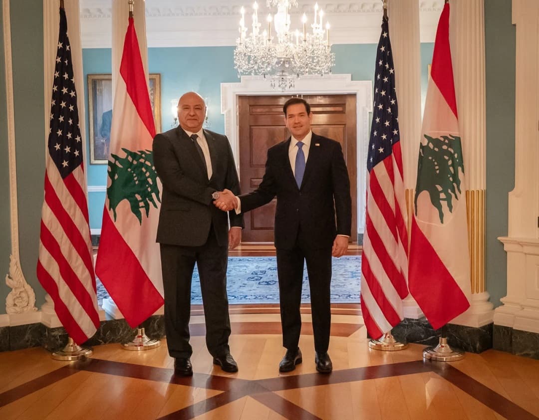 US secretary of state meets with Lebanese president in Washington