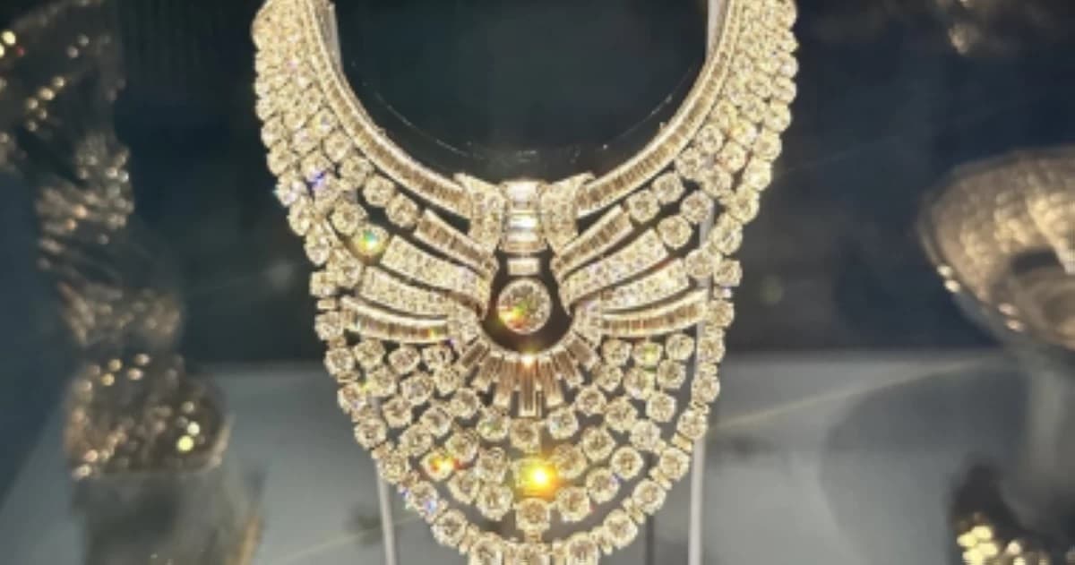 Researcher discusses theft of Queen Nazli’s necklace in Vienna – warns it might have been a fake