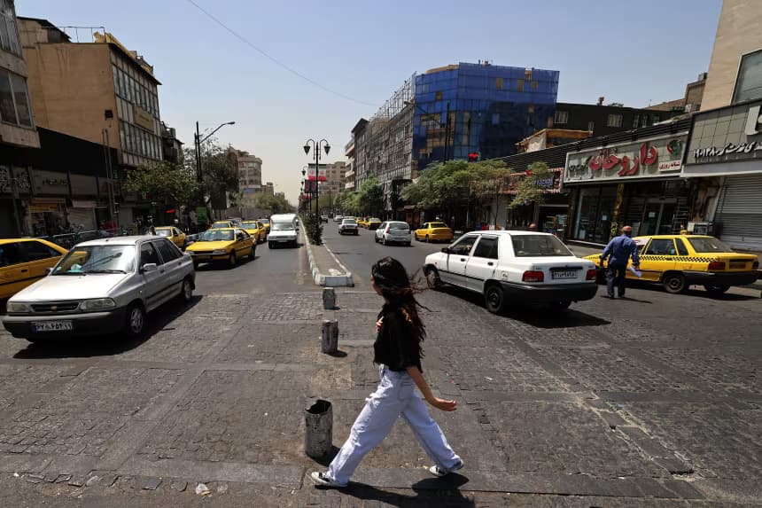 Iranian women defy efforts by hardliners to enforce wearing of hijab