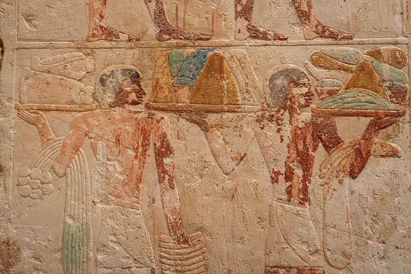 Tomb dating back to late Fifth Dynasty uncovered north of Saqqara