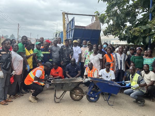 Abuakwa North MCE leads massive clean-up exercise to combat flooding
