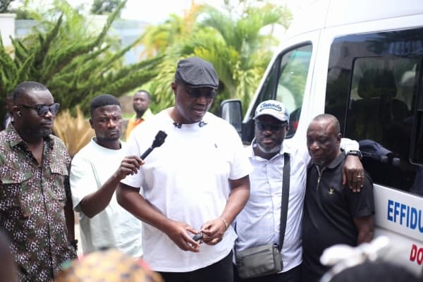 Effiduase-Asokore MP donates 18-seater benz sprinter bus to constituency