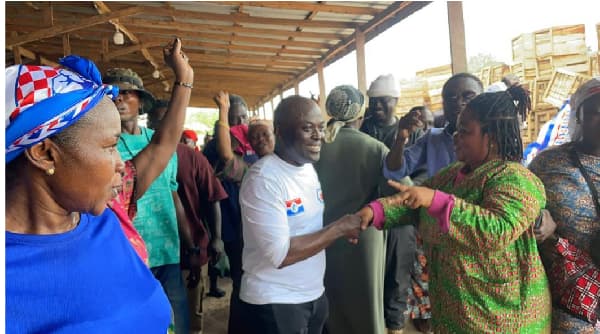 2028 Polls: Kumasi Racecourse traders pledge massive support for Dr Bawumia