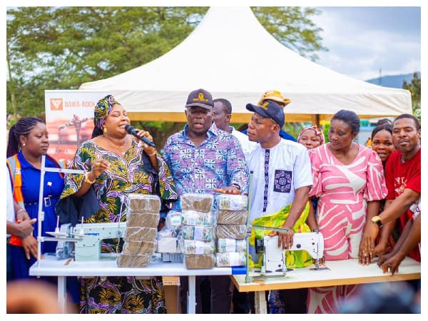 Obuasi fire victims receive GH¢1.5m support from Bawa-Rock