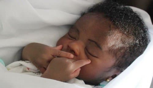 Jasikan midwives deliver baby at roadside