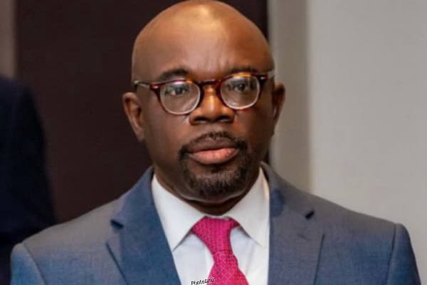 Old schools alumni seek to transform networks into businesses, jobs