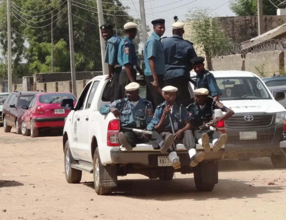 Kano Hisbah bans commercial film distribution on phones at charging centres