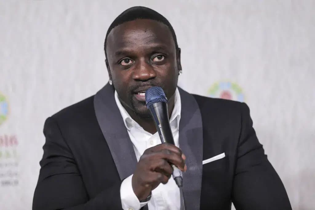How I signed Wizkid through Banky W – Akon
