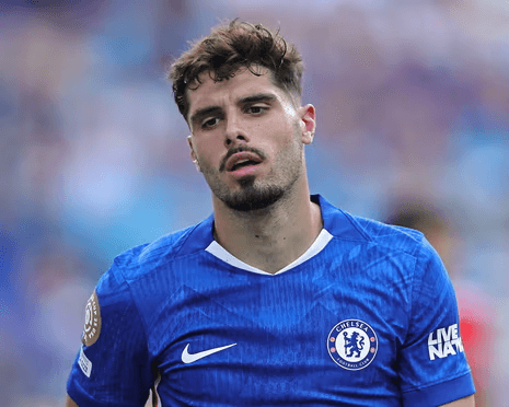 Chelsea reward Pedro Neto with new long-term deal