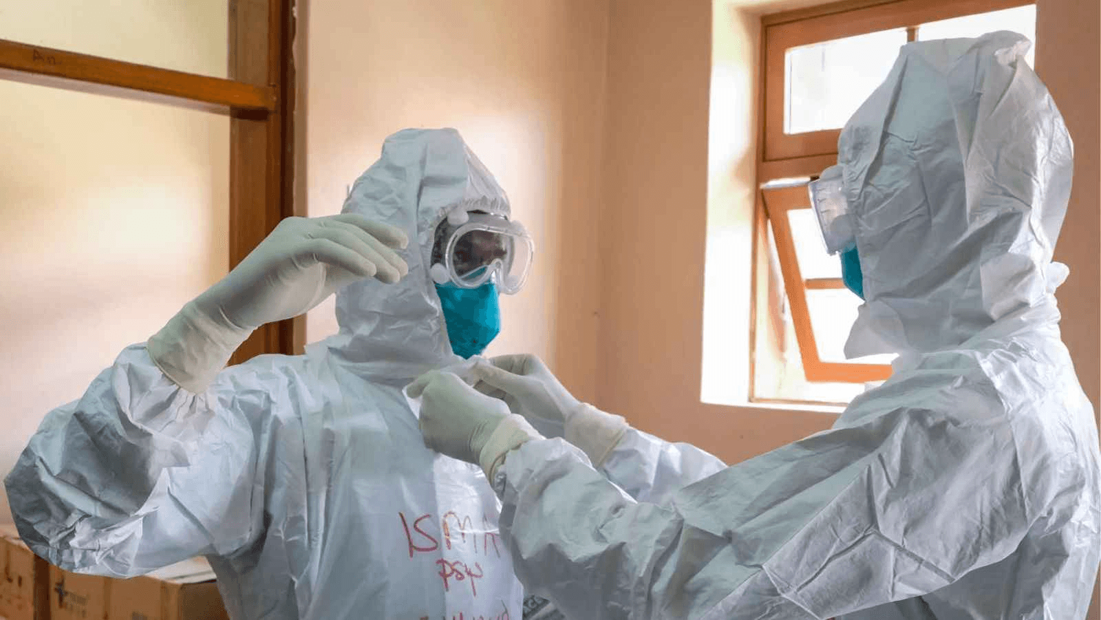 DR Congo health workers on Ebola front line threaten strike over unpaid wages