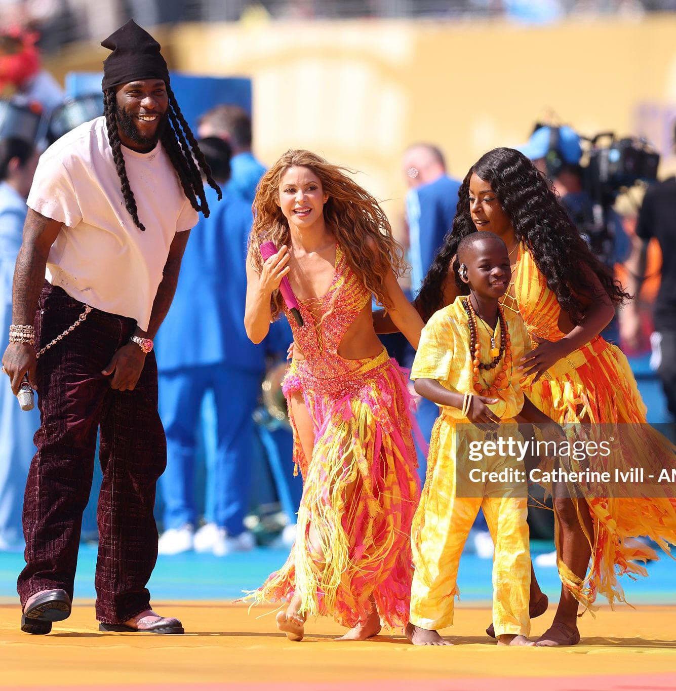 Video: Burna Boy, Shakira perform ‘Dai Dai’ at World Cup half-time show