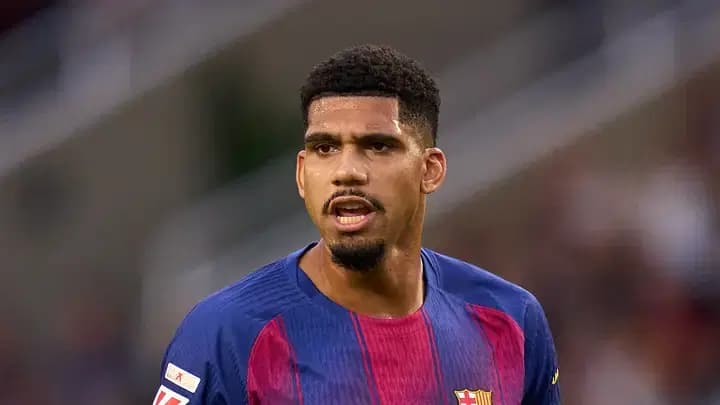 Barcelona’s Araujo completes loan move to Liverpool
