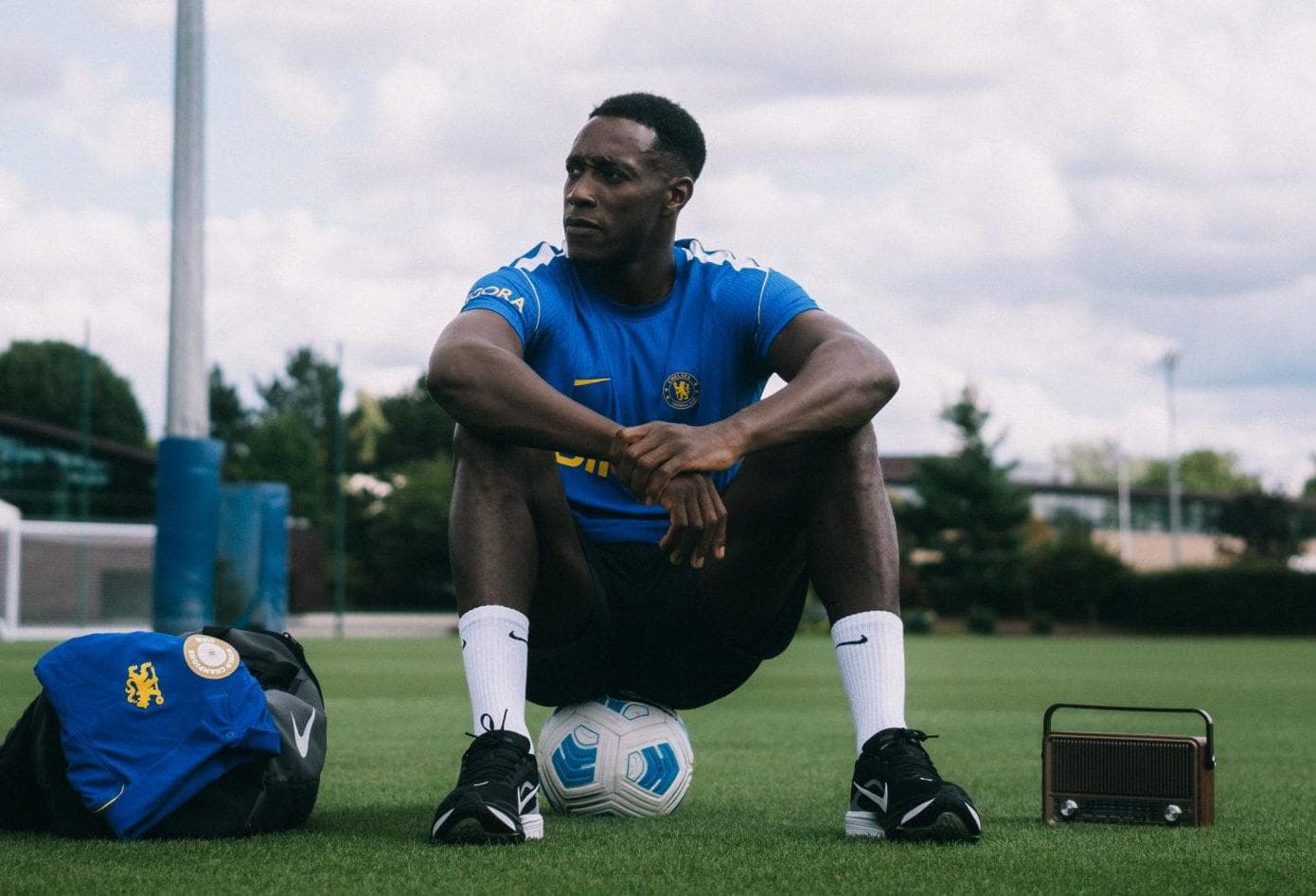 Welbeck joins Chelsea on two-year contract