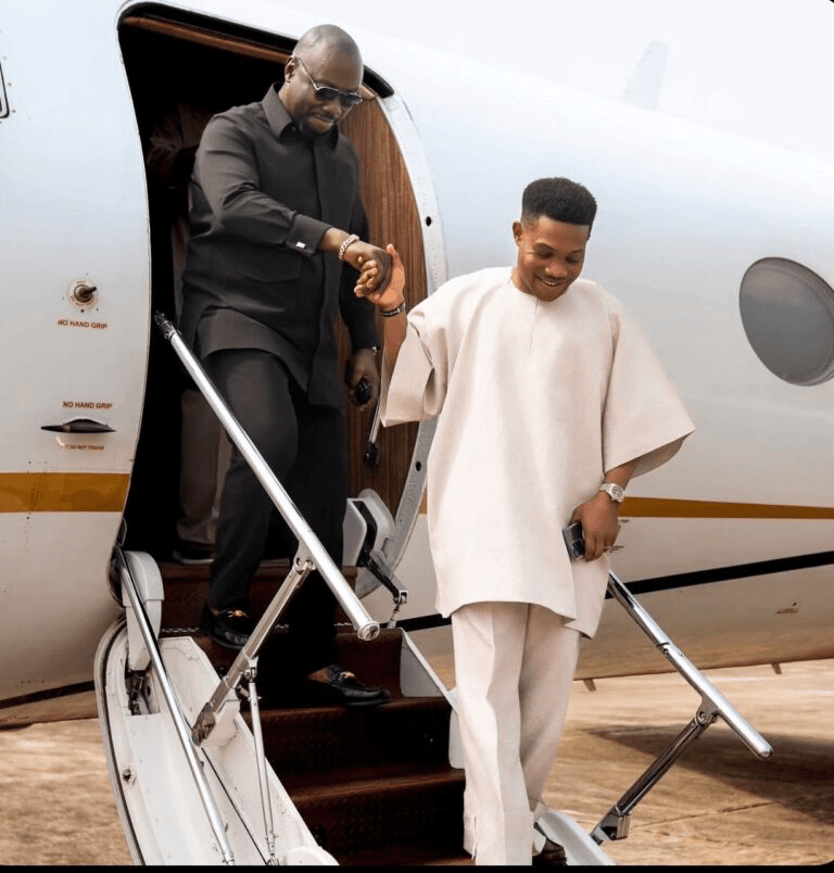Obi Cubana celebrates Pastor Jerry Eze’s 44th birthday with house gift