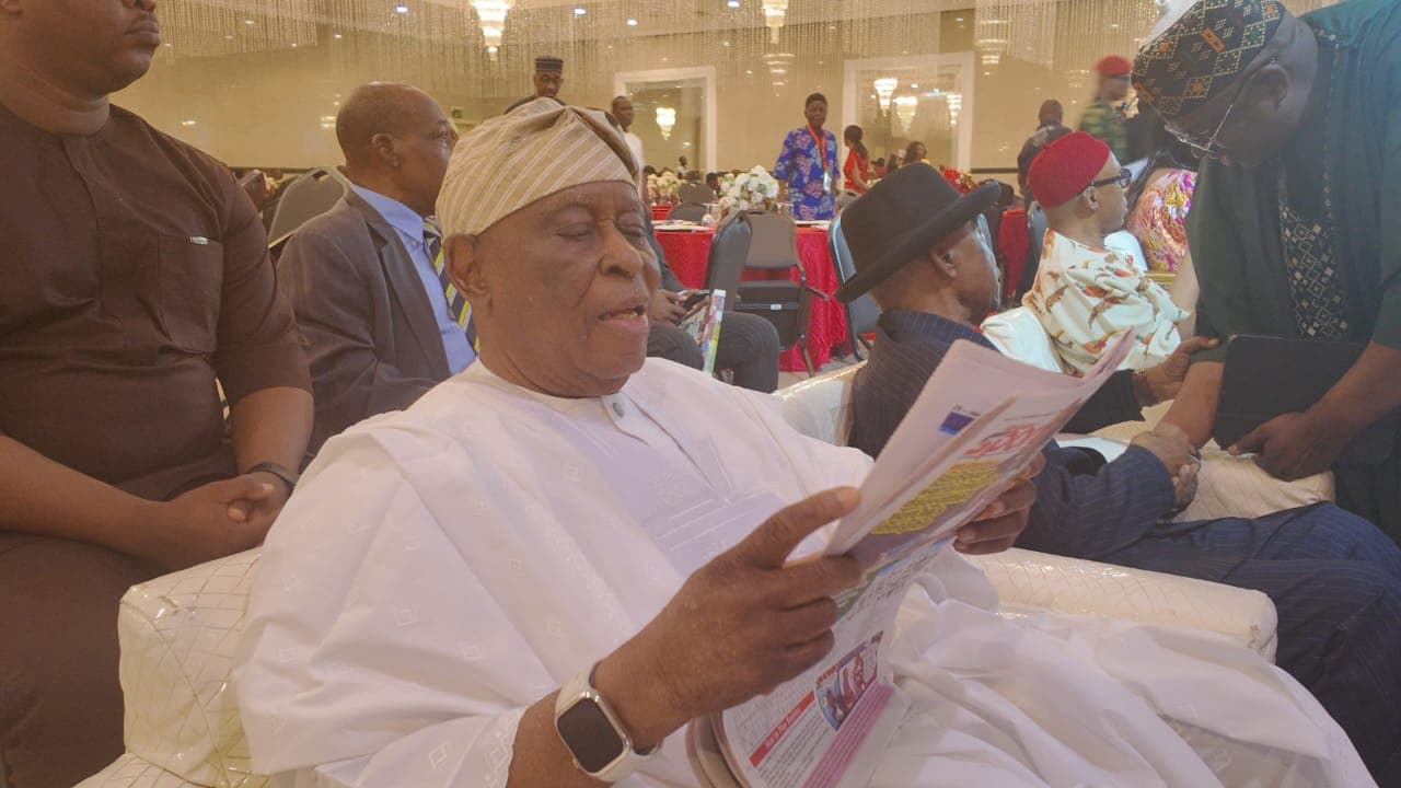 Photos: Osoba, Amaechi, other dignitaries grace Vanguard 40th anniversary book launch