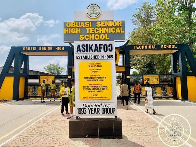 Education Minister orders immediate suspension of Obuasi headmaster