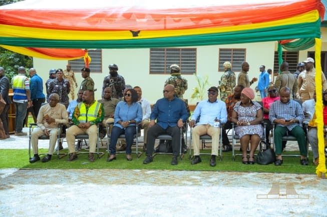 President Mahama inspects new CHPS Compounds in Ahafo Region