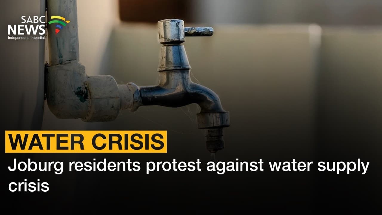 Residents of Melville, JHB protest against ongoing water supply cuts