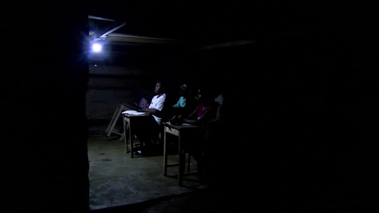Amangoase residents raise GH¢100,000 to bring electricity to their community