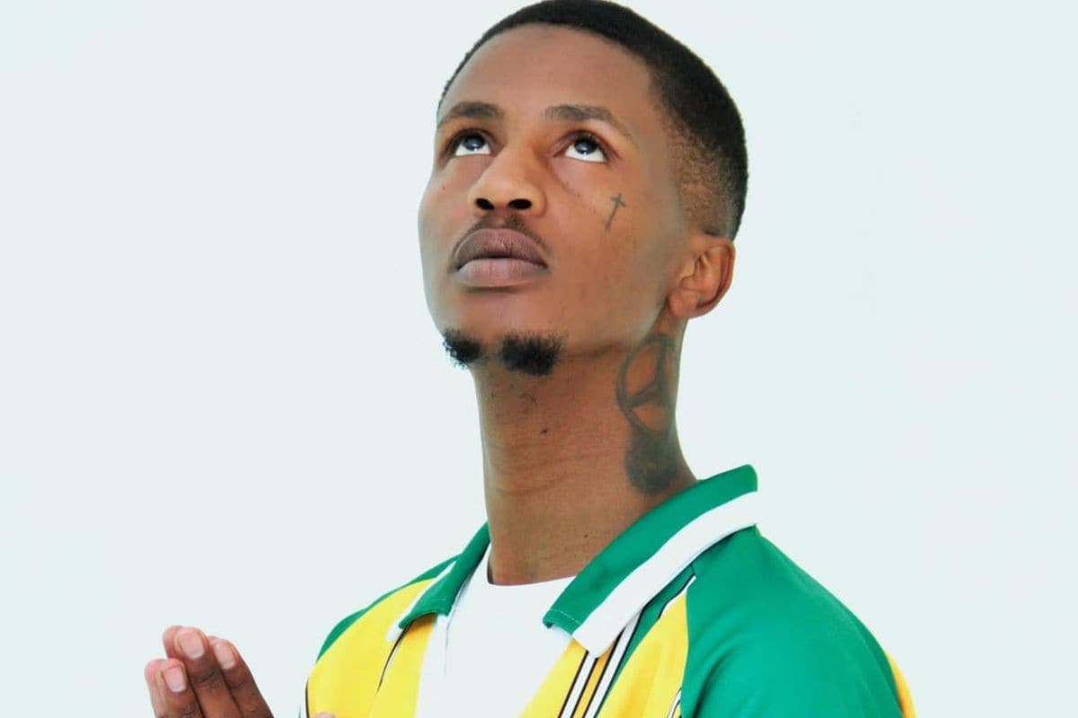 Emtee apologises to estranged wife after backlash over explicit comments about his girlfriend