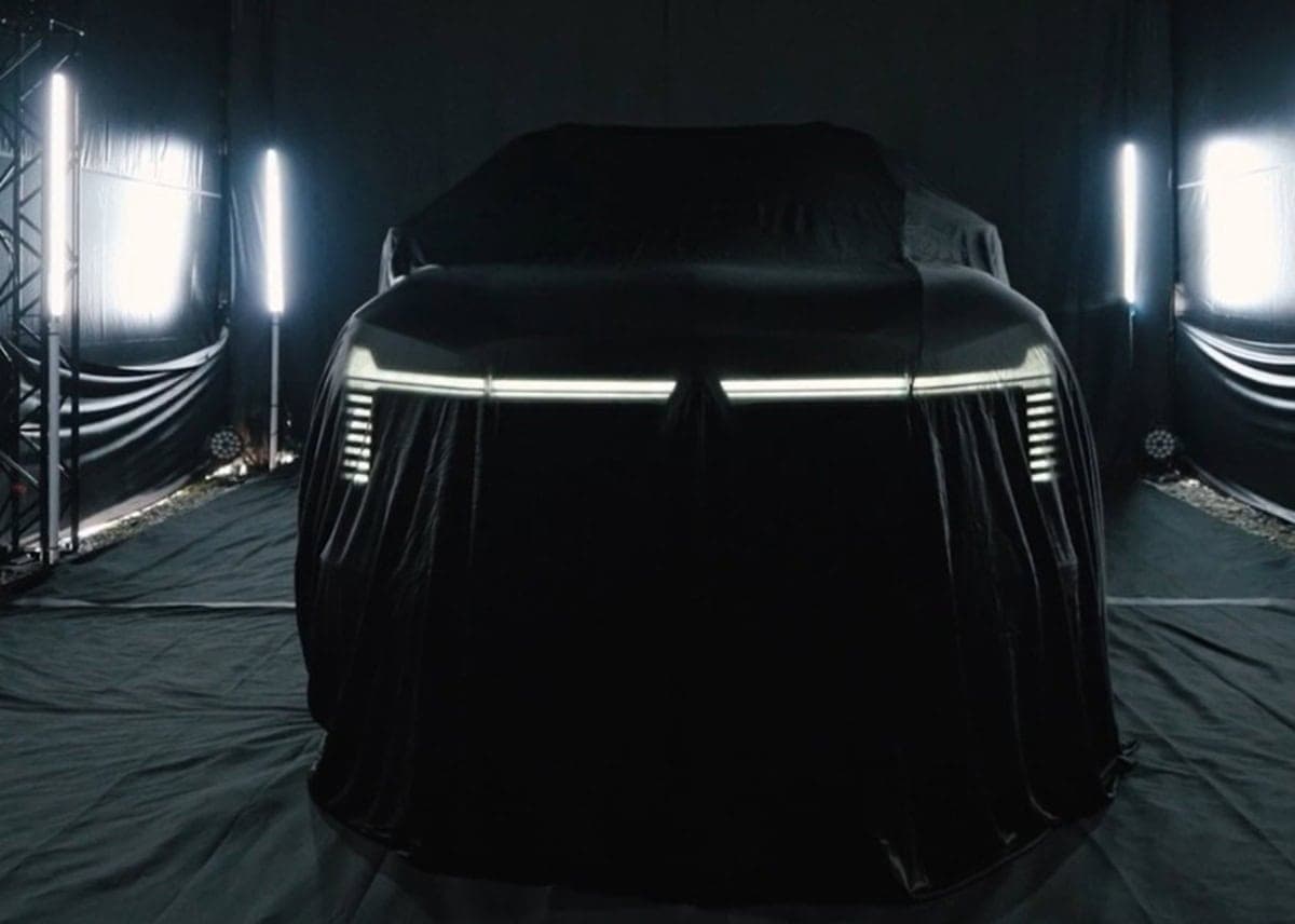 New Mitsubishi Pajero already seen by owners as debut gets closer