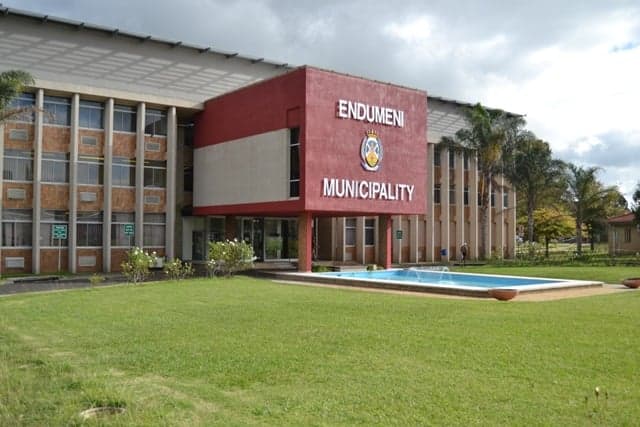 Endumeni Local Municipality’s young mayor turns things around, but NFP says slow development is driving residents to big cities