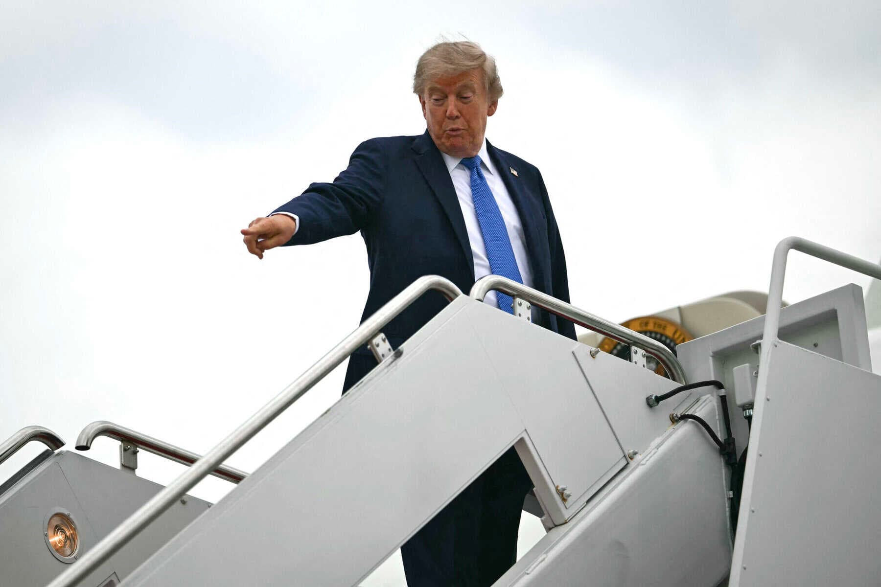 Big Ol’ Alligator Donald Trump bites his allies