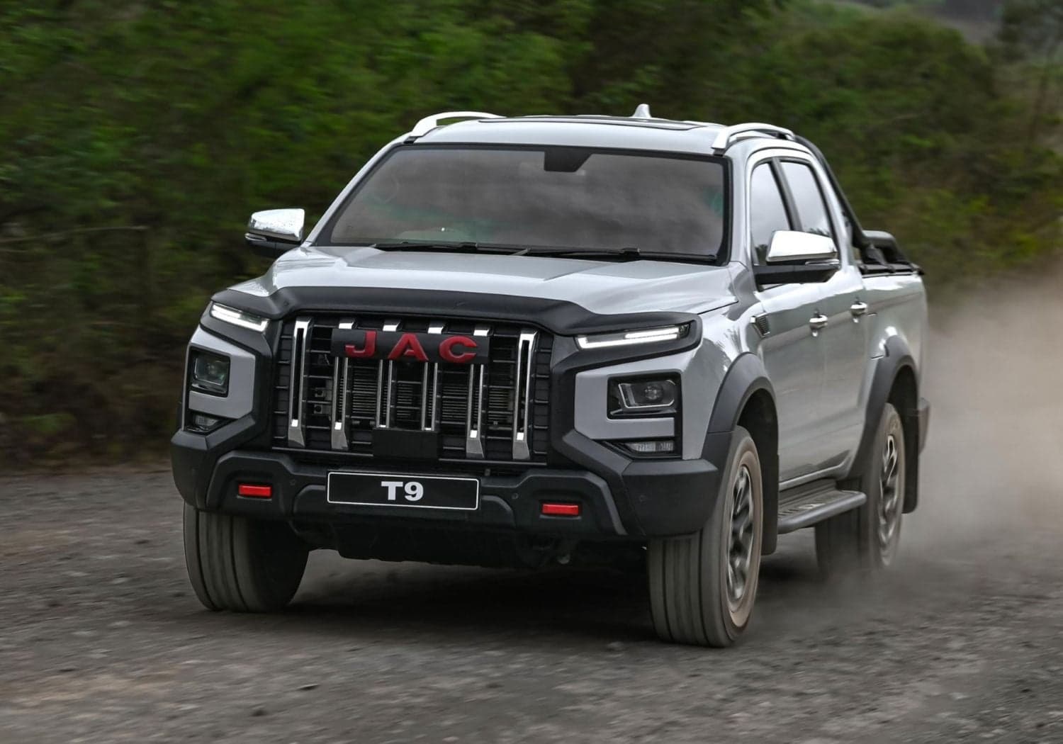 JAC T-Series wins fight for scraps underneath SA’s top bakkie table