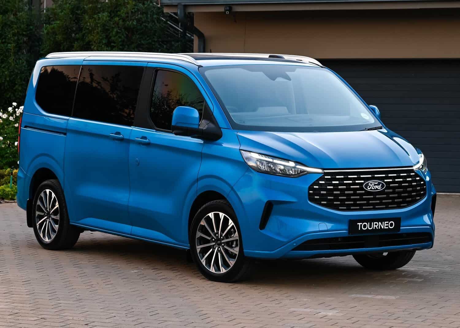 Ford Tourneo Custom range gains new base model and flagship AWD