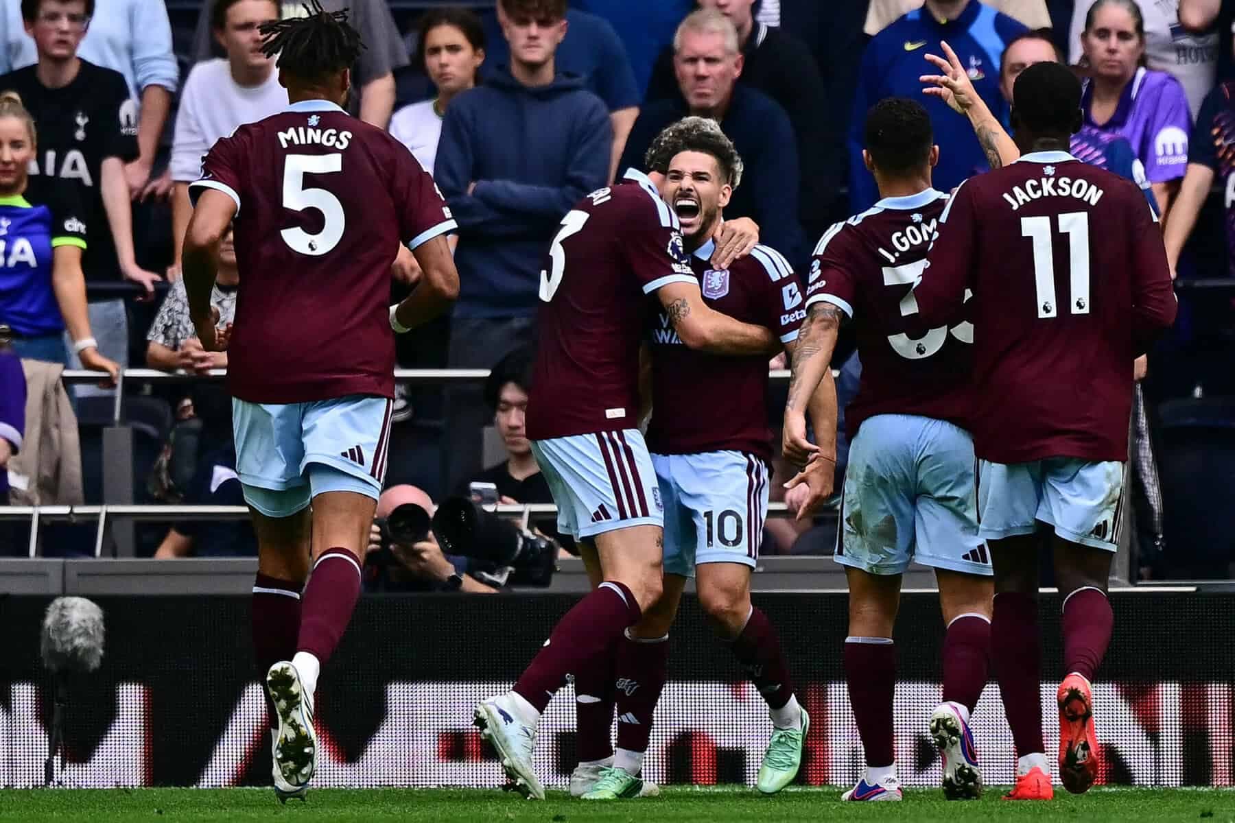 ‘Fragile’ Tottenham beaten by Aston Villa despite late rally