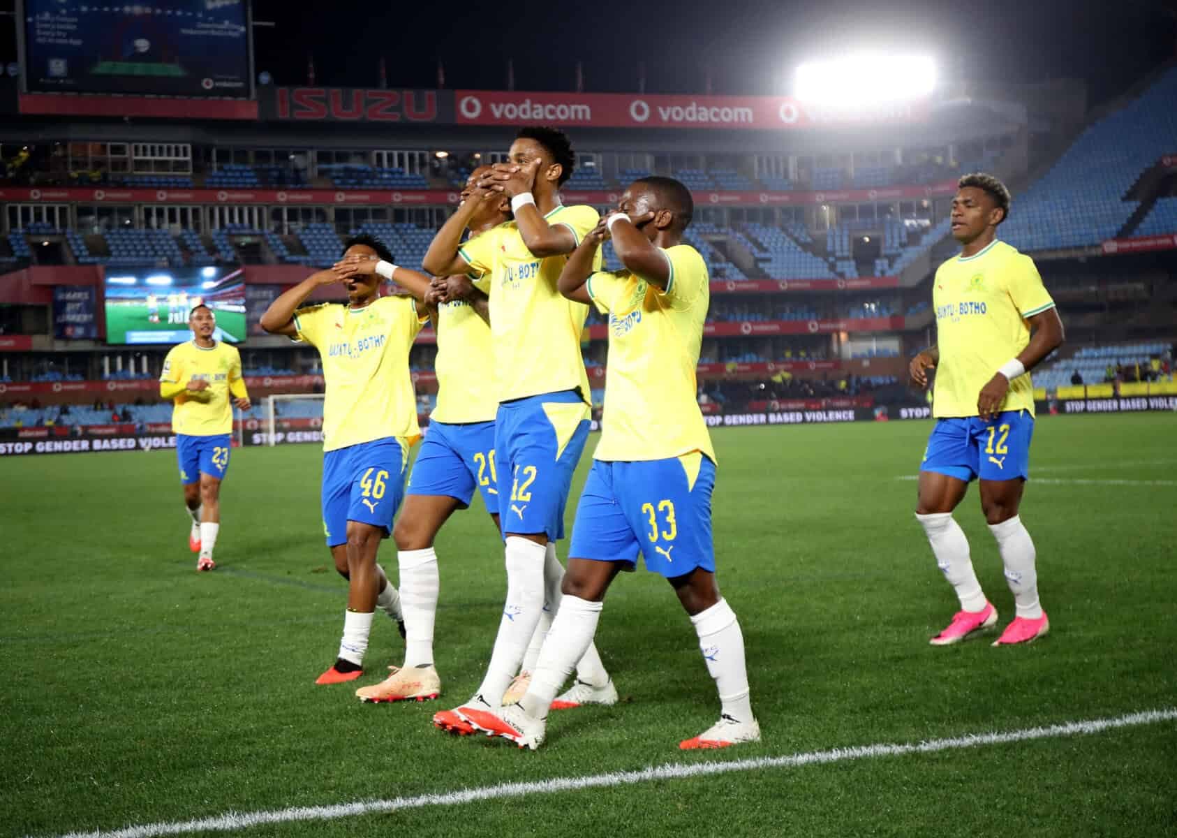 Khoza wary of Milford threat as Sundowns target league win