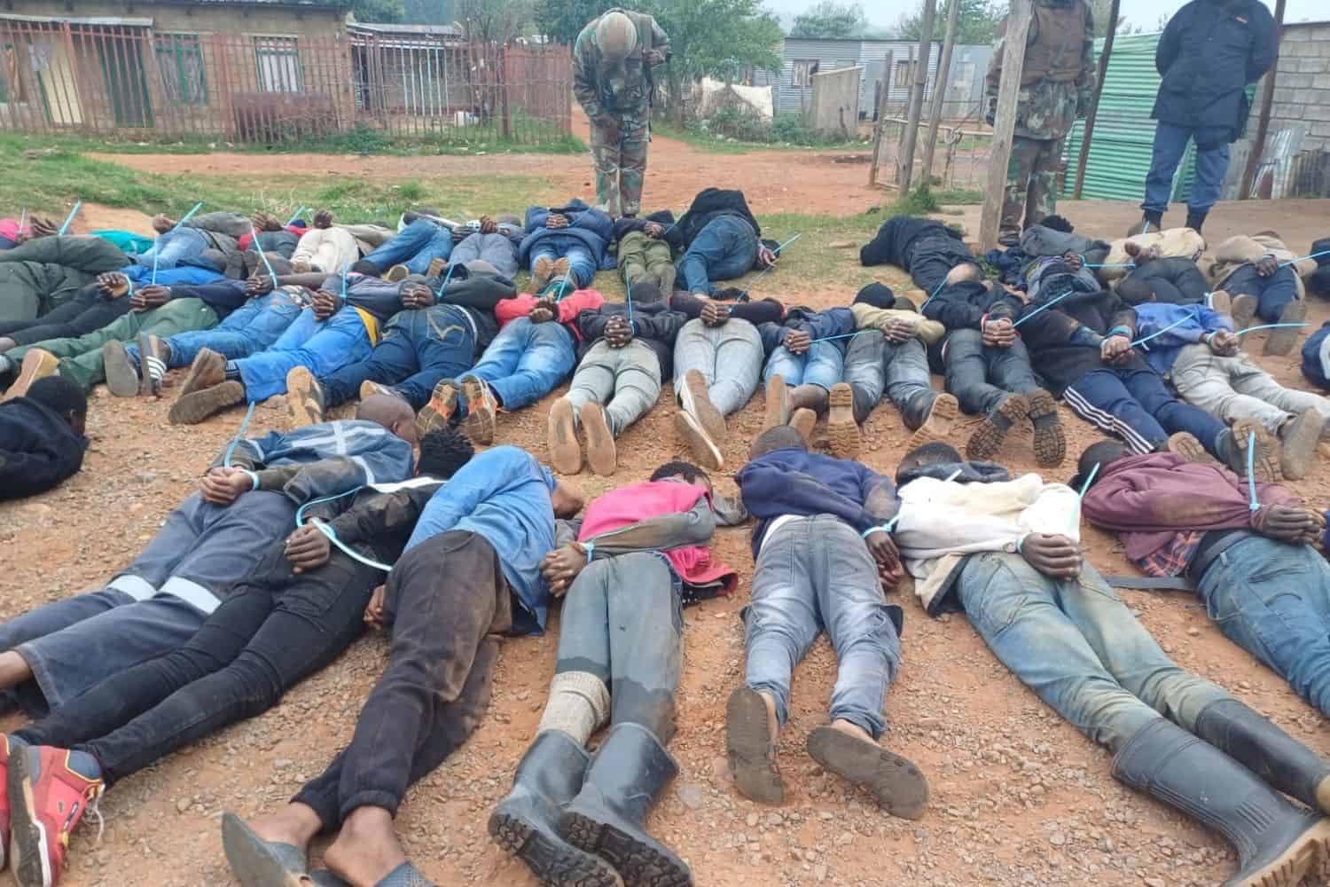 Over 100 illegal miners arrested in Gauteng pre‑dawn blitz