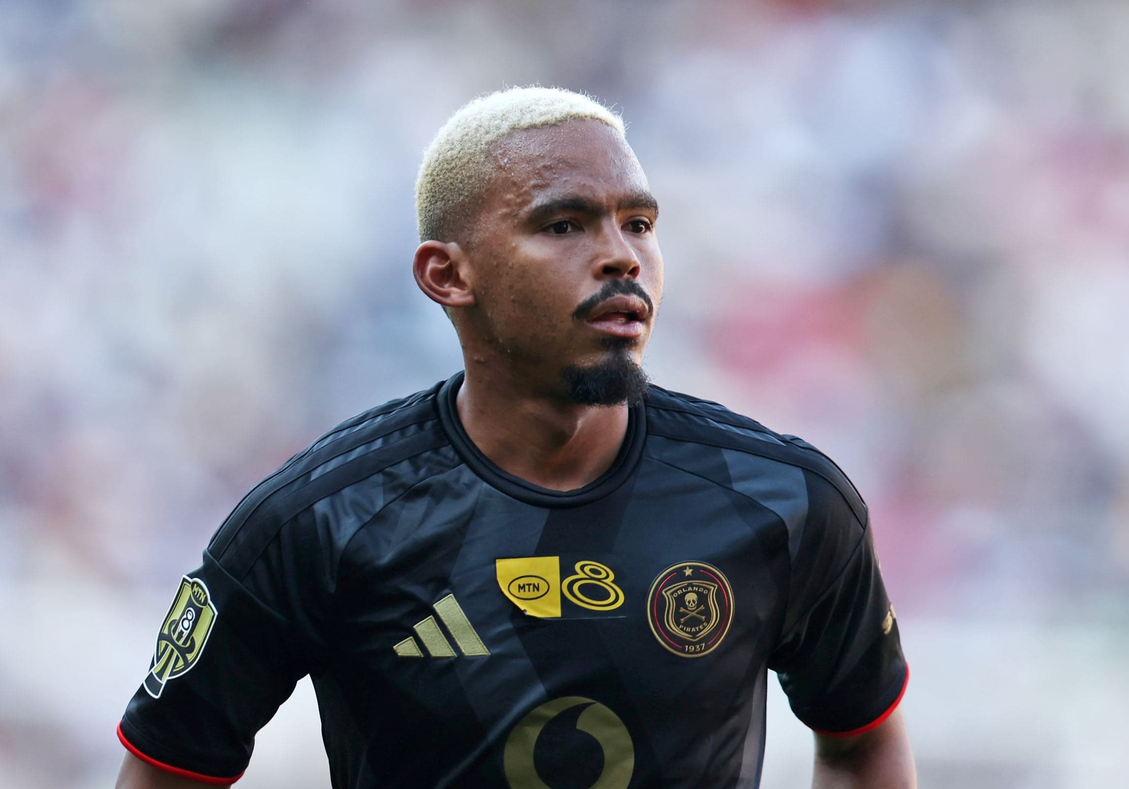 Overseas club tables offer for Pirates star Appollis