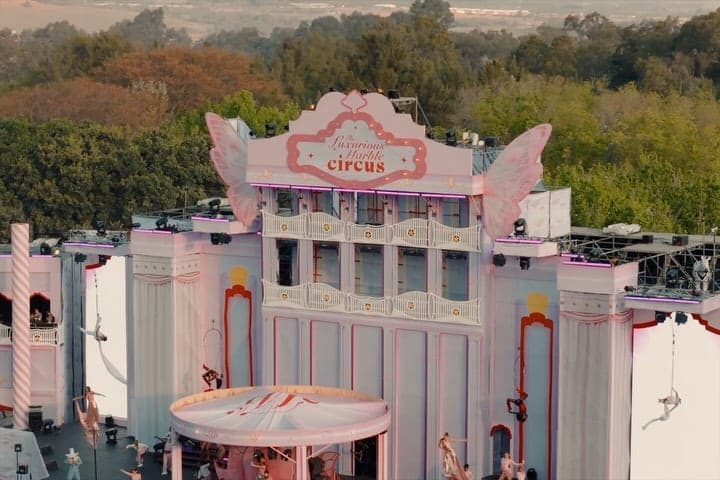 OPINION | FOMO, fine dining and fuming commuters make Luxurious Marble Circus the talk of the town