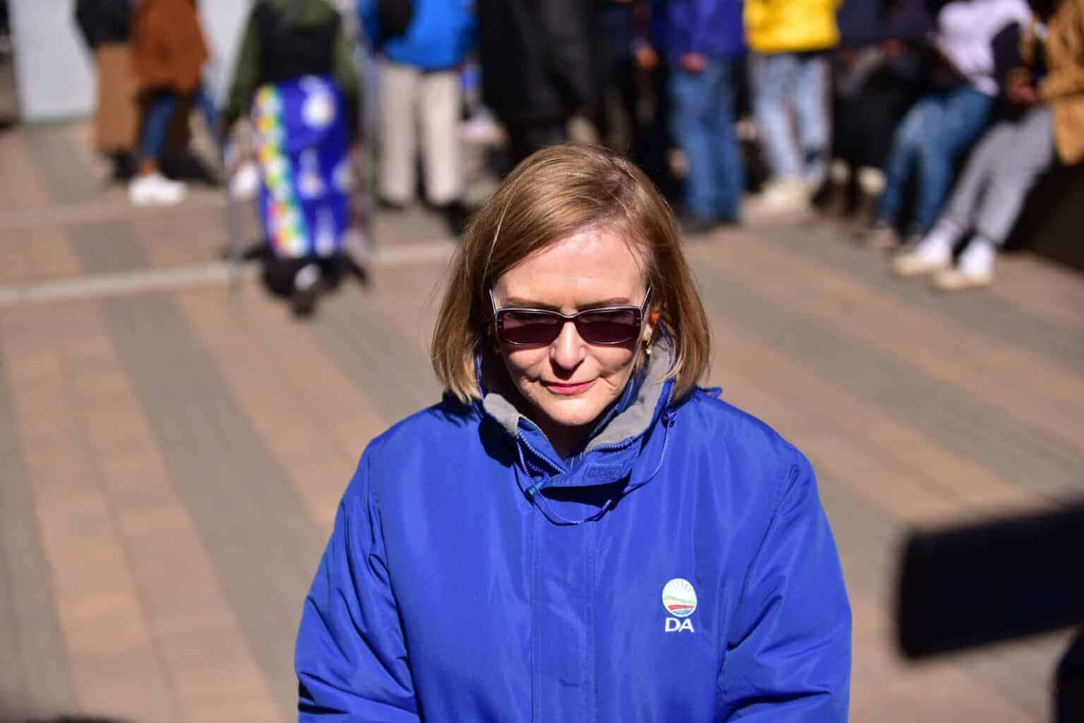 The DA’s choking curse