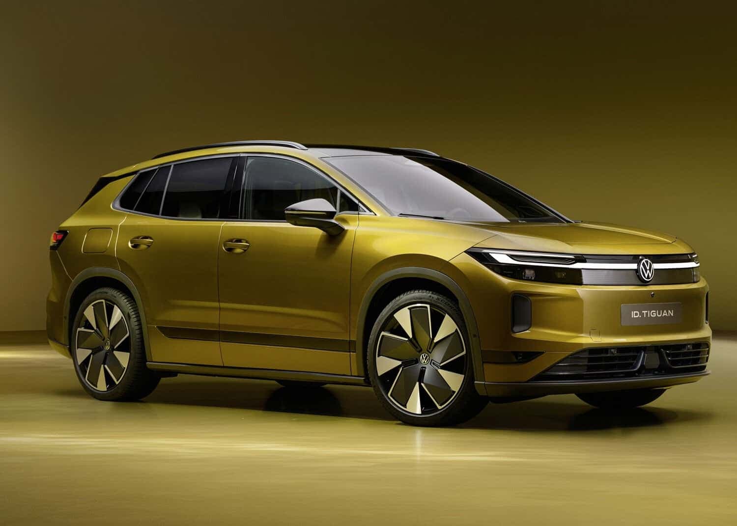 ID.4 no more as Volkswagen removes wraps from ‘new’ ID. Tiguan