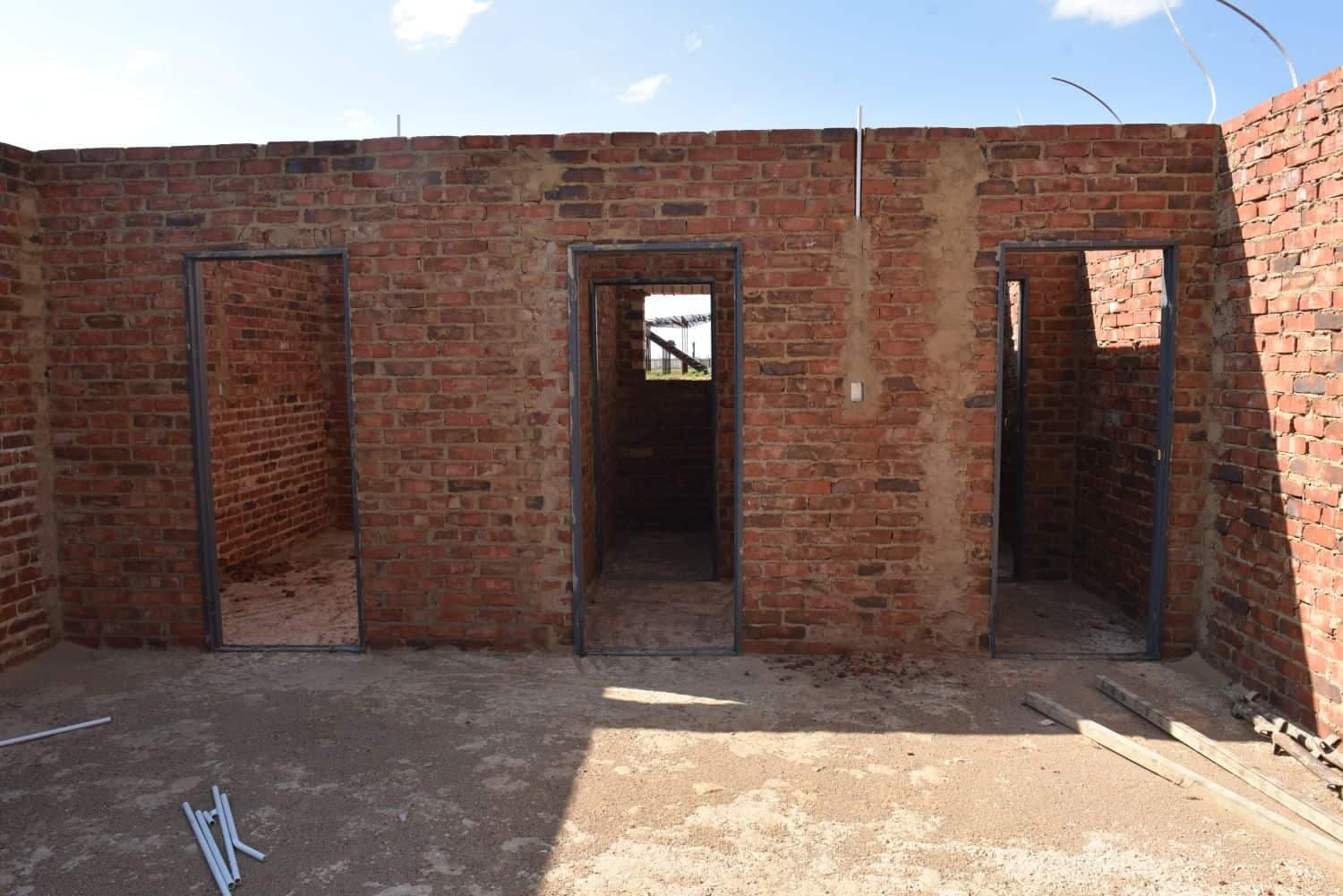 R6m spent on toilets with no plumbing at ‘state-of-the-art’ sports facility (VIDEO)