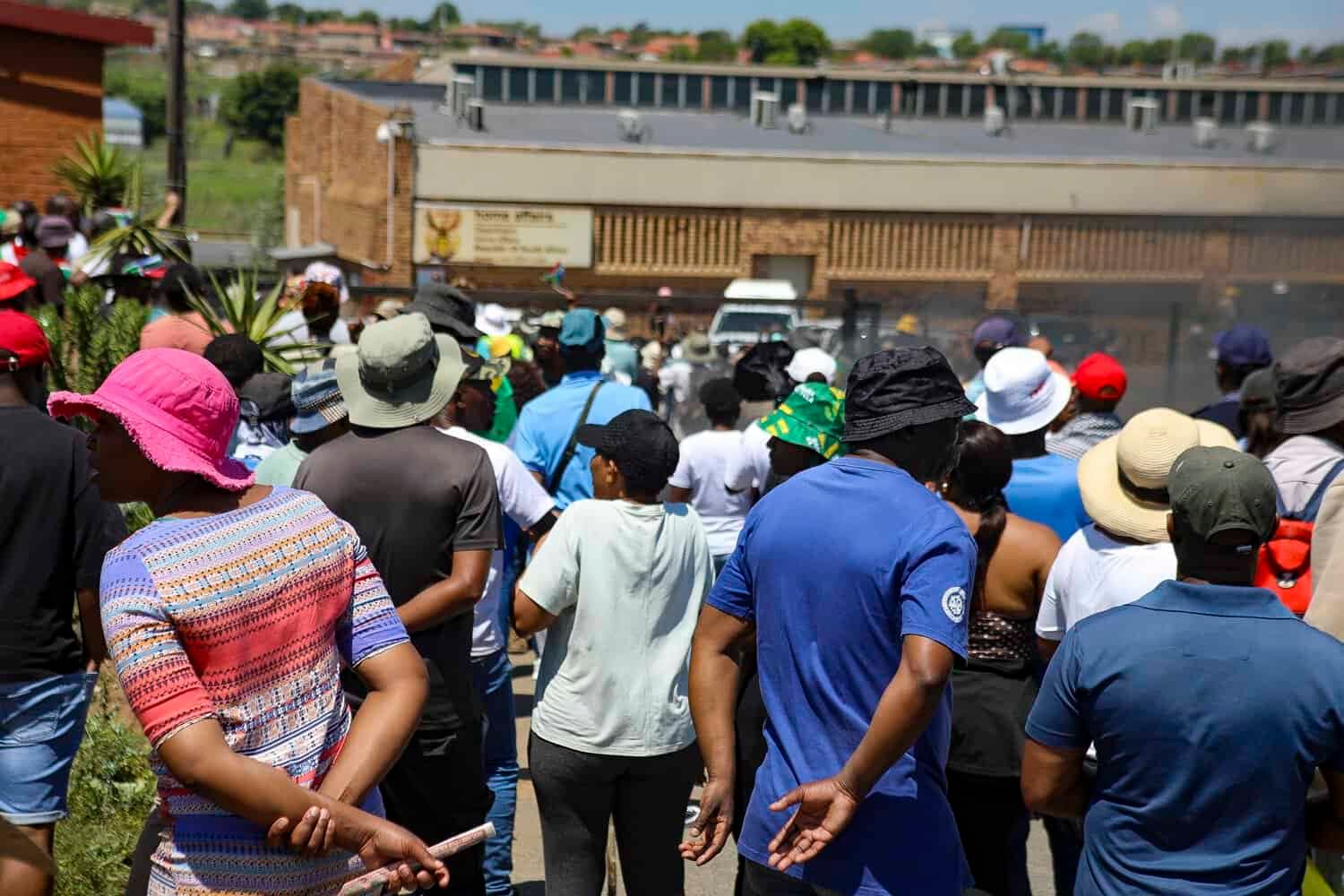 In case you missed it: Home affairs’ asylum plan | Matric exams crackdown | SA swimmer eyes another record