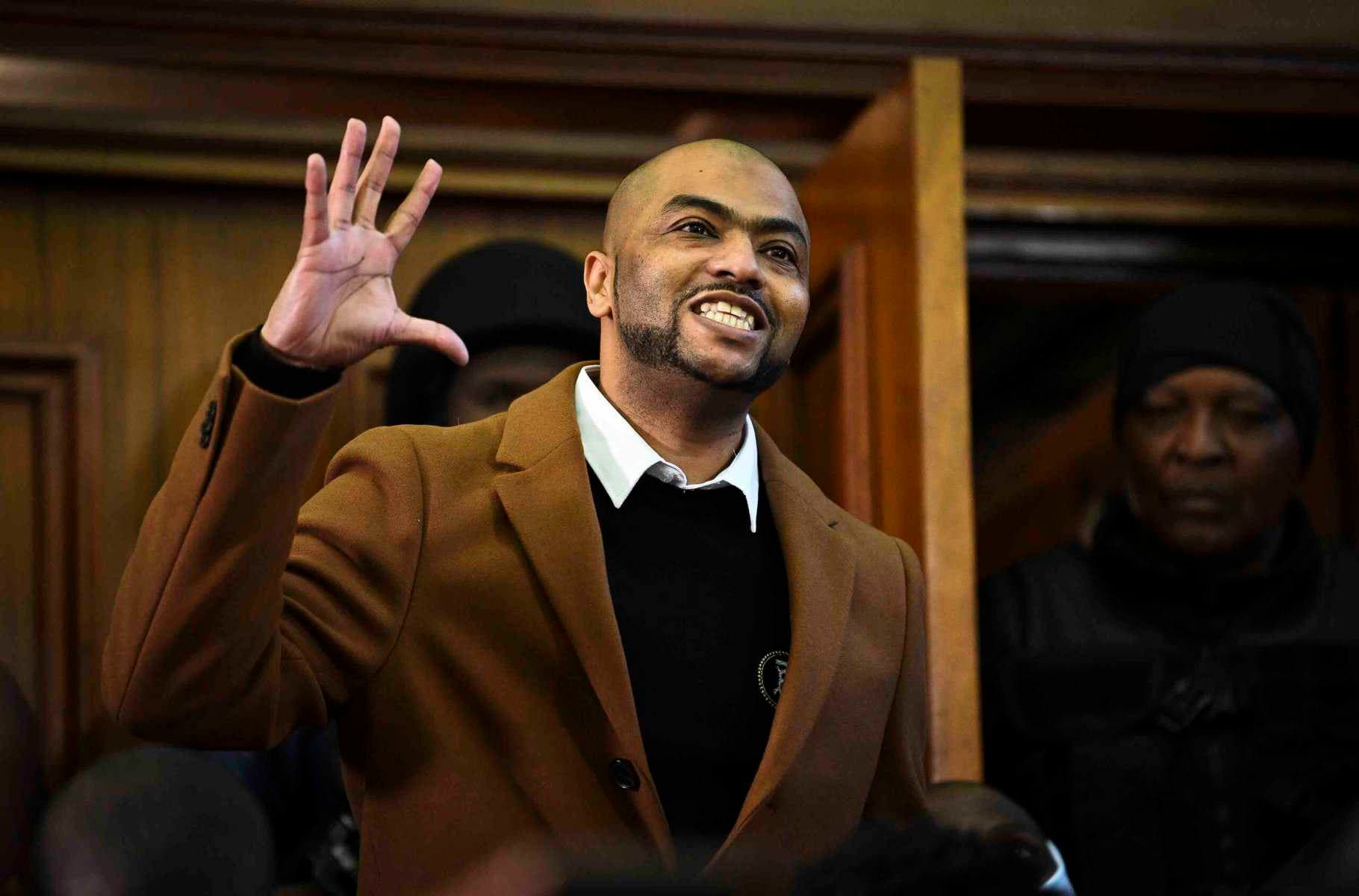 Thabo Bester fires lawyers, chooses to represent himself in prison escape trial