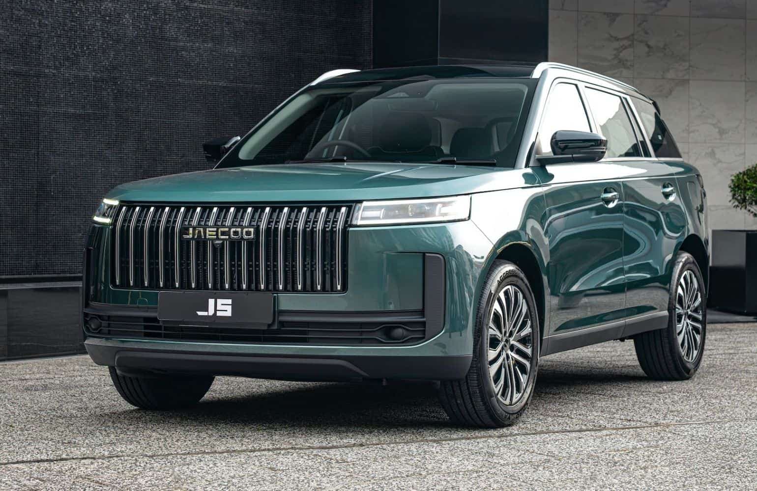 Popular Jaecoo J5 wears ‘Temu Range Rover’ moniker with pride