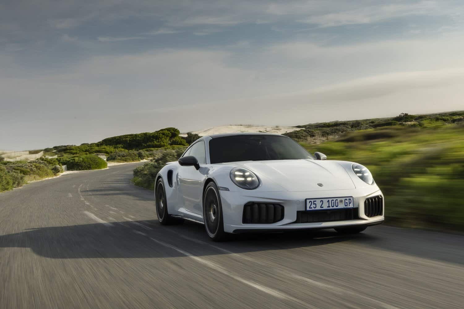 Beautifully brutal Porsche 911 Turbo S excites like no other