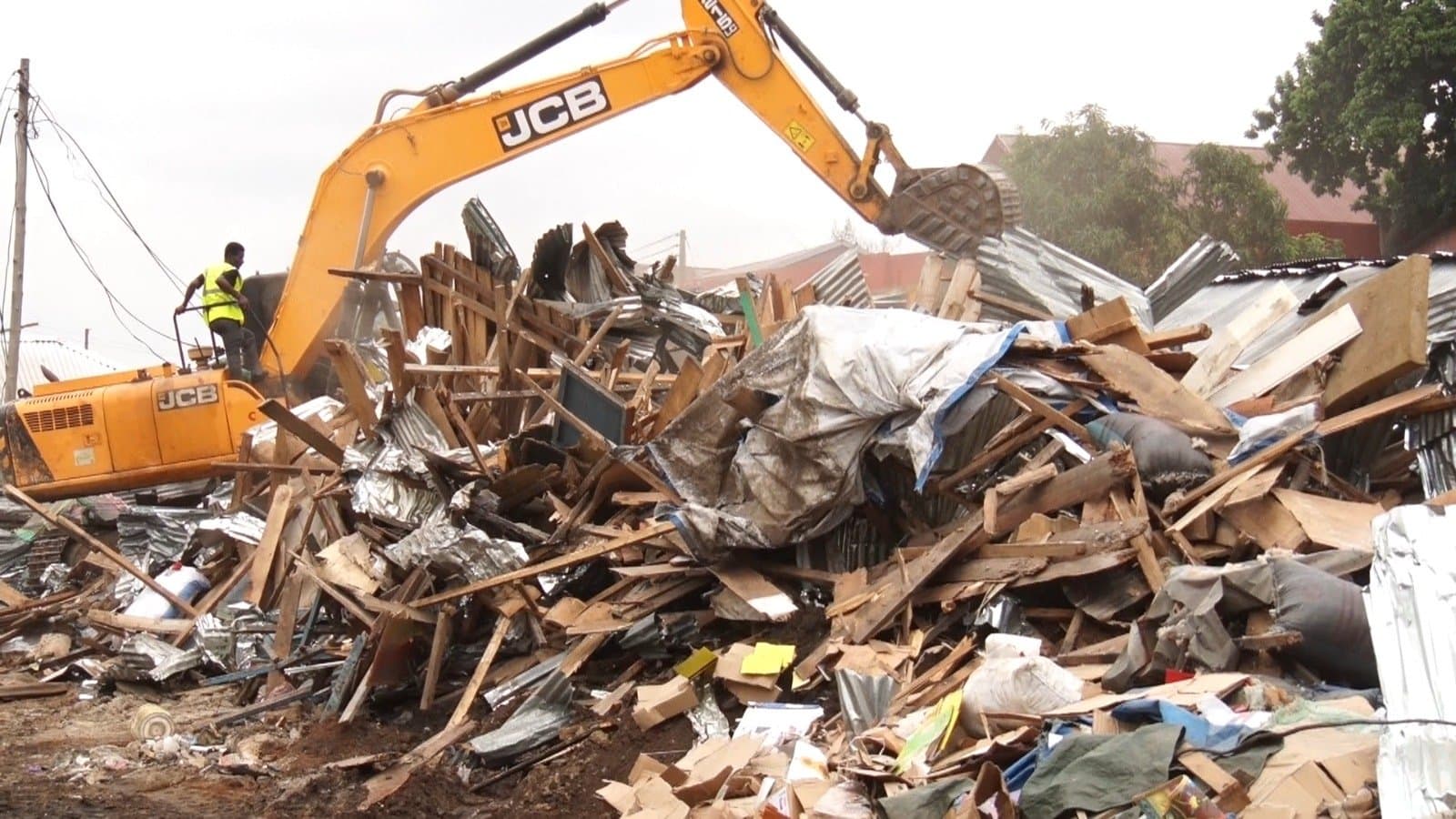 KMA demolishes over 700 structures at Asafo, vows to crackdown on criminal hideouts in Kumasi