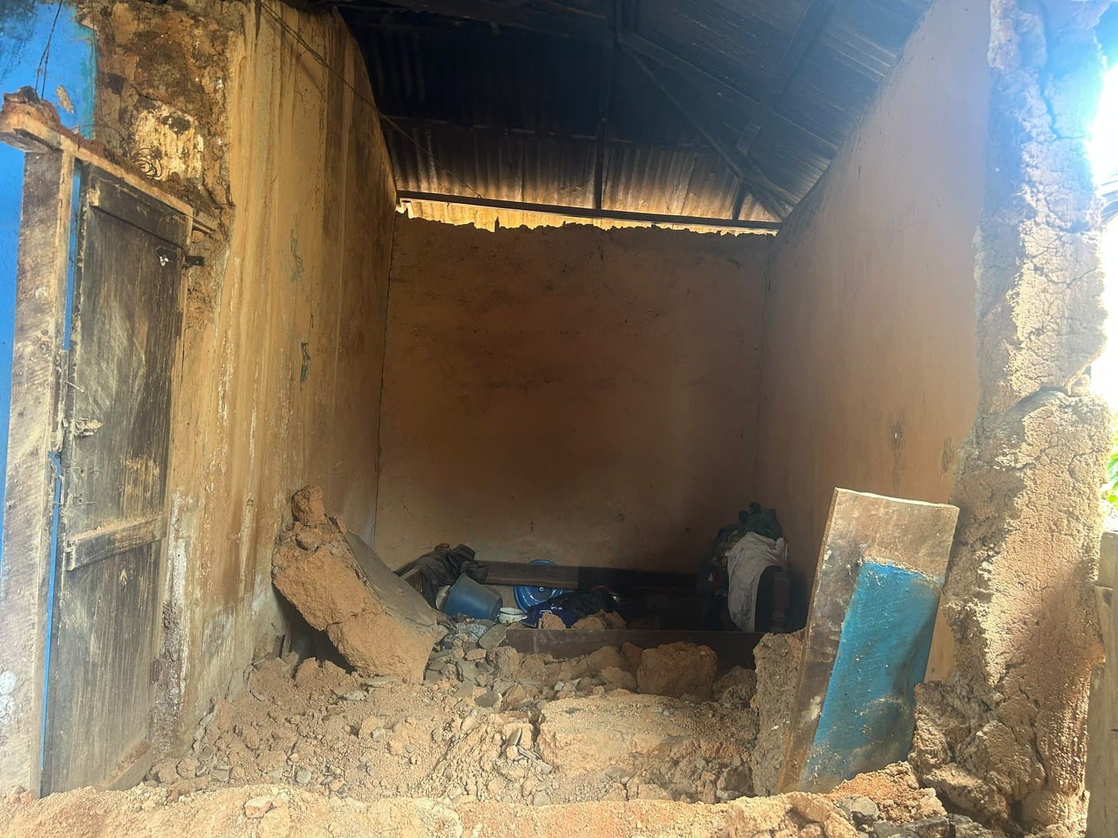 C/R: Woman killed, husband paralyzed after building collapses at Agona Nyakrom