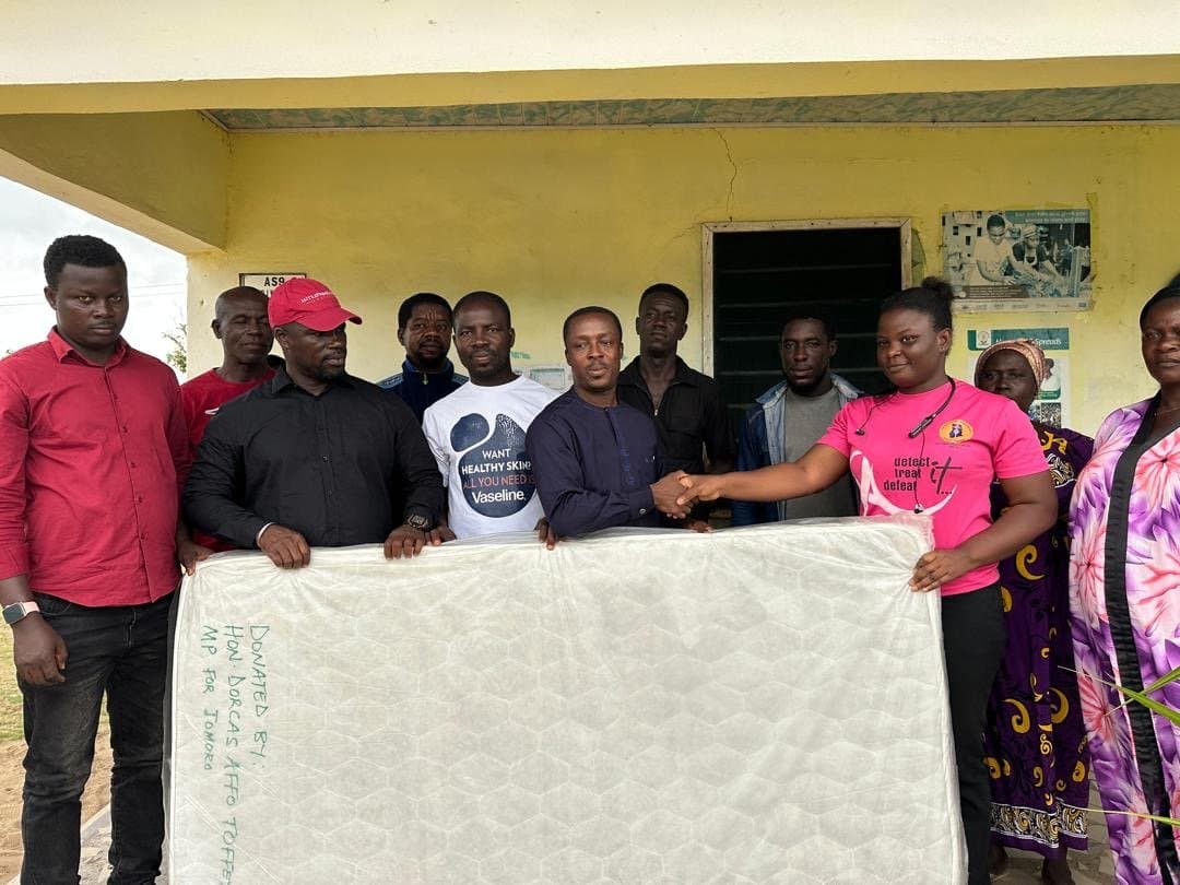 Jomoro MP Dorcas Affo-Toffey donates medical mattresses to Beyin Methodist Health Centre