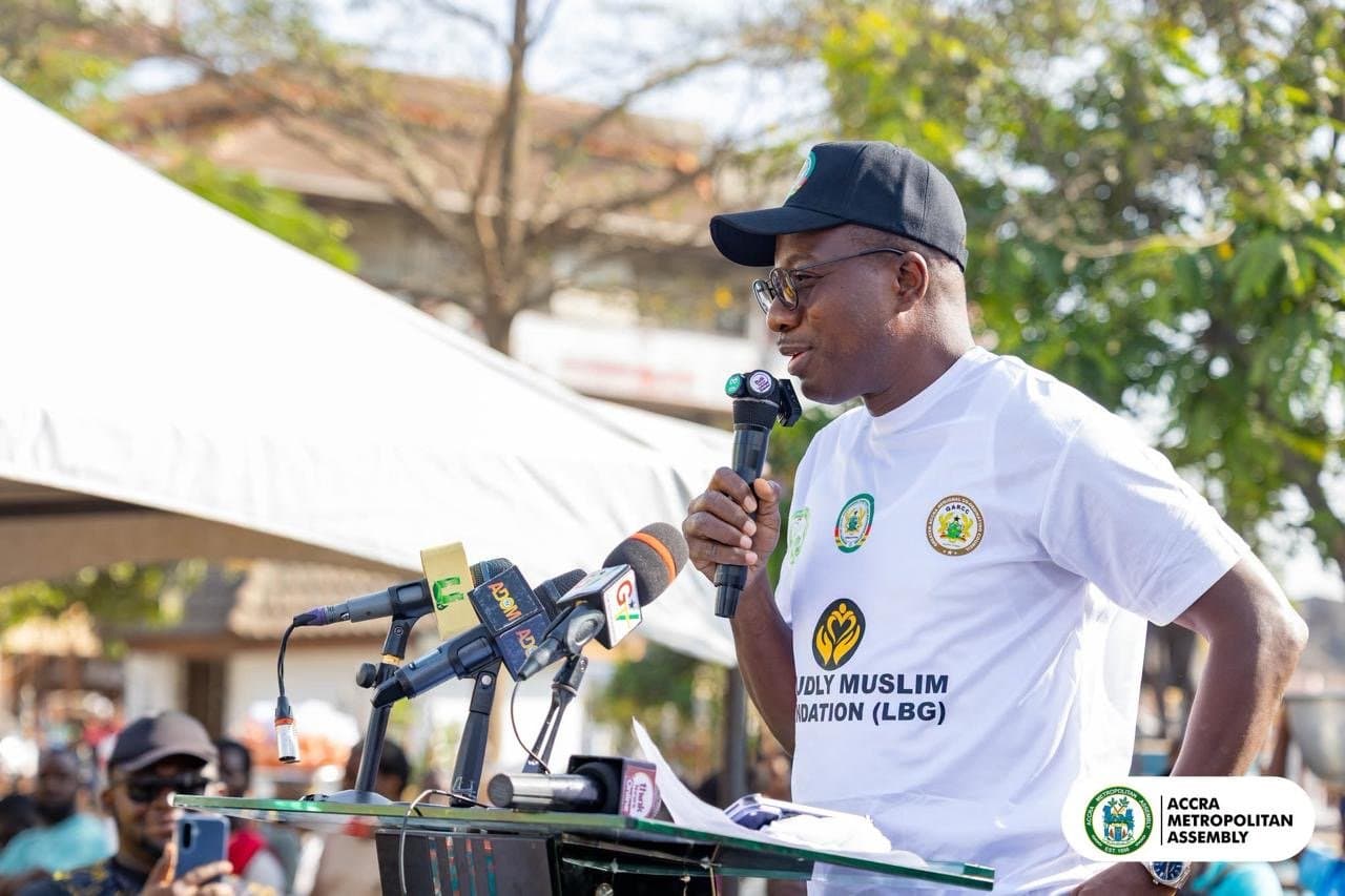 Mahama Ayariga gives MMDCEs 30 days to identify sites for waste transfer stations