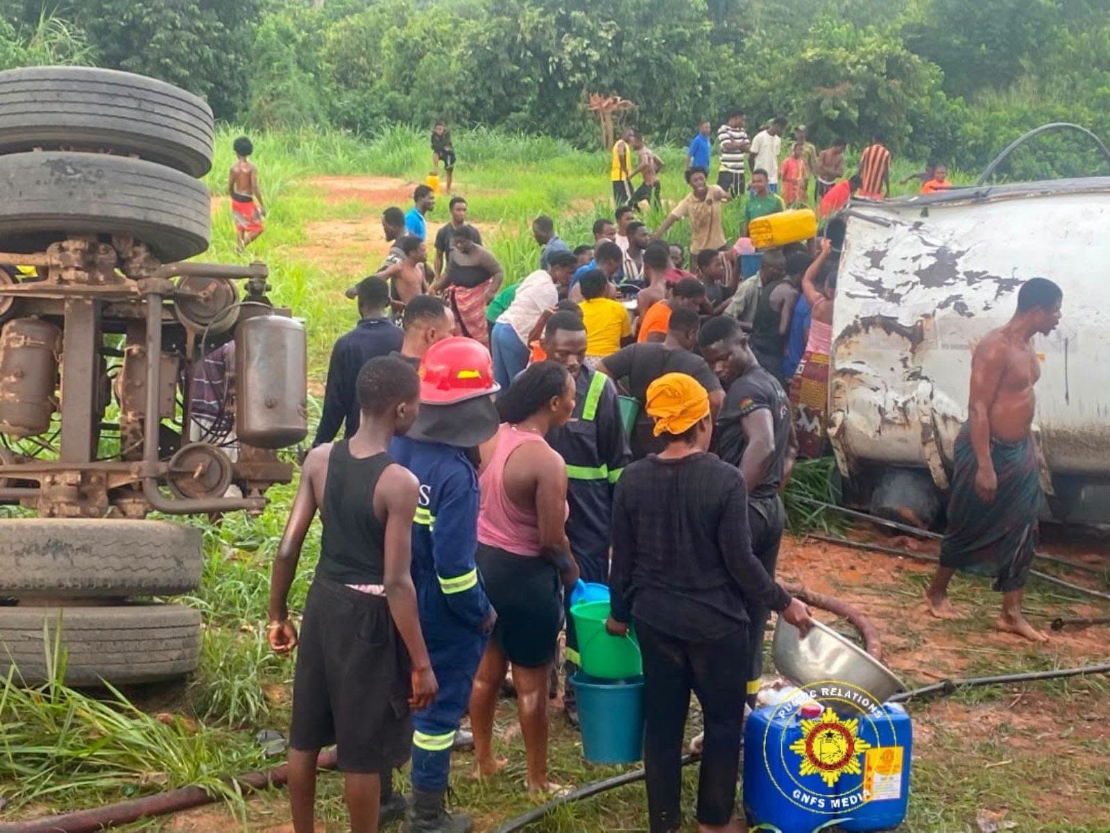 Two injured as diesel tanker overturns on Accra-Kumasi Highway – GNFS