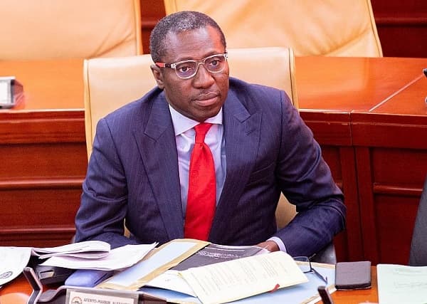 Minority Leader criticises government over governance, economy and tribunal law