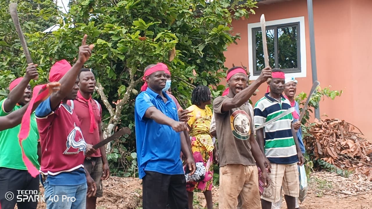 Farmers appeal for COCOBOD’s intervention in land dispute