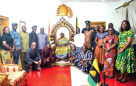 Asantehene commends GRA for improved revenue generation